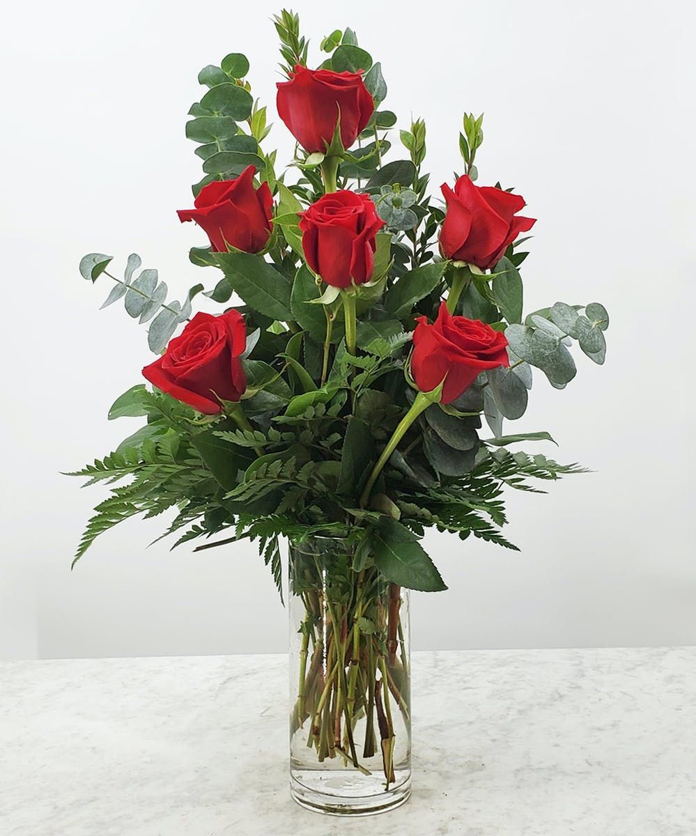 5 Roses in Vase
